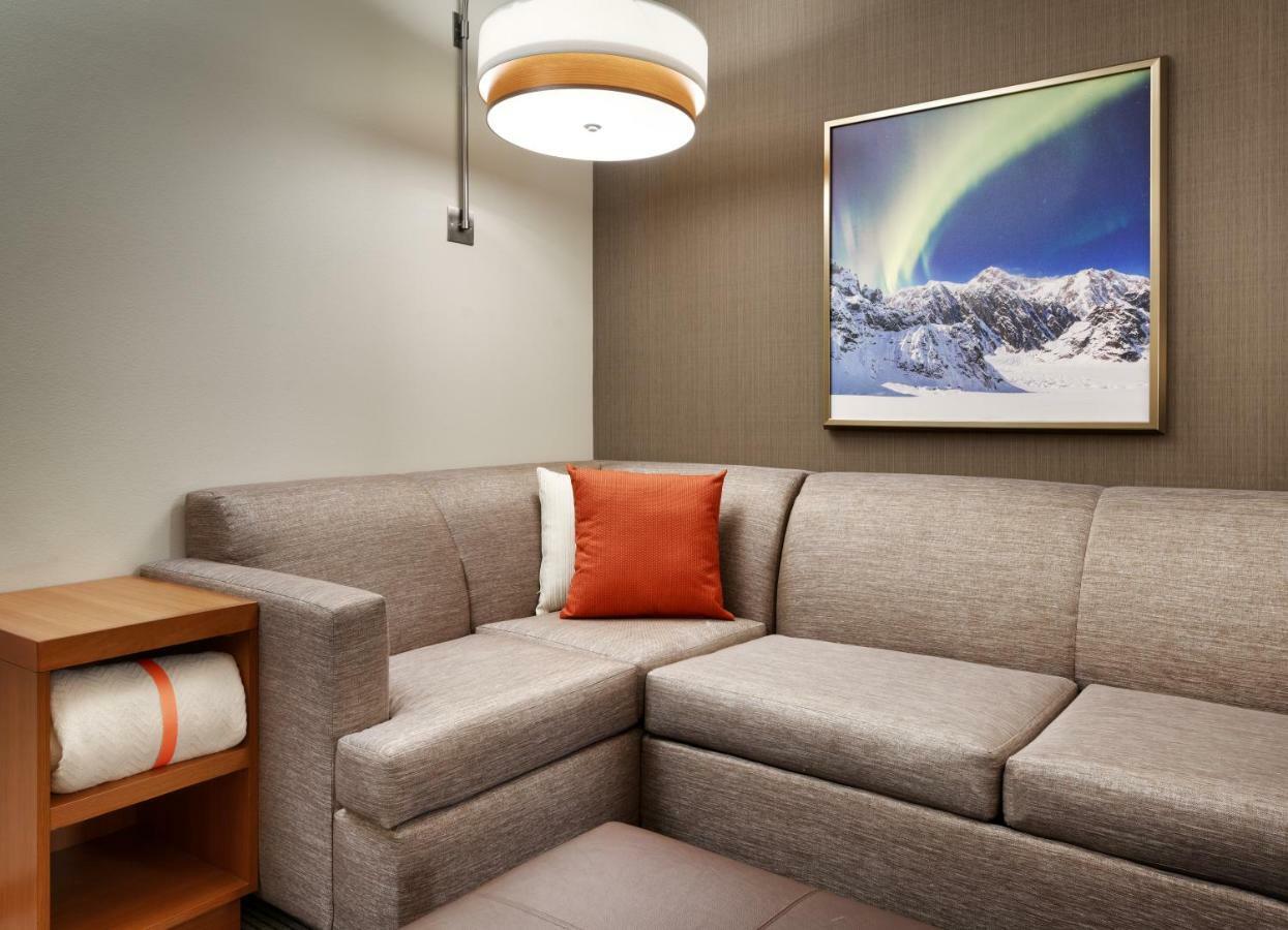King Room with Sofa Bed - High Floor